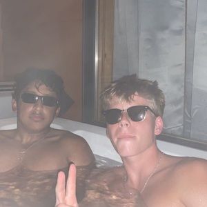 Meet your Posher, Landen